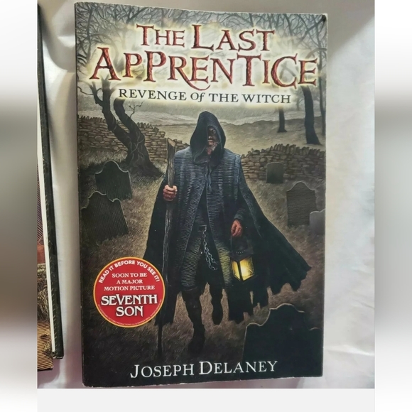 :* Lot of 3 The Last Apprentice books by Joseph Delaney 2 Hardcover  1 softcover - Picture 4 of 8